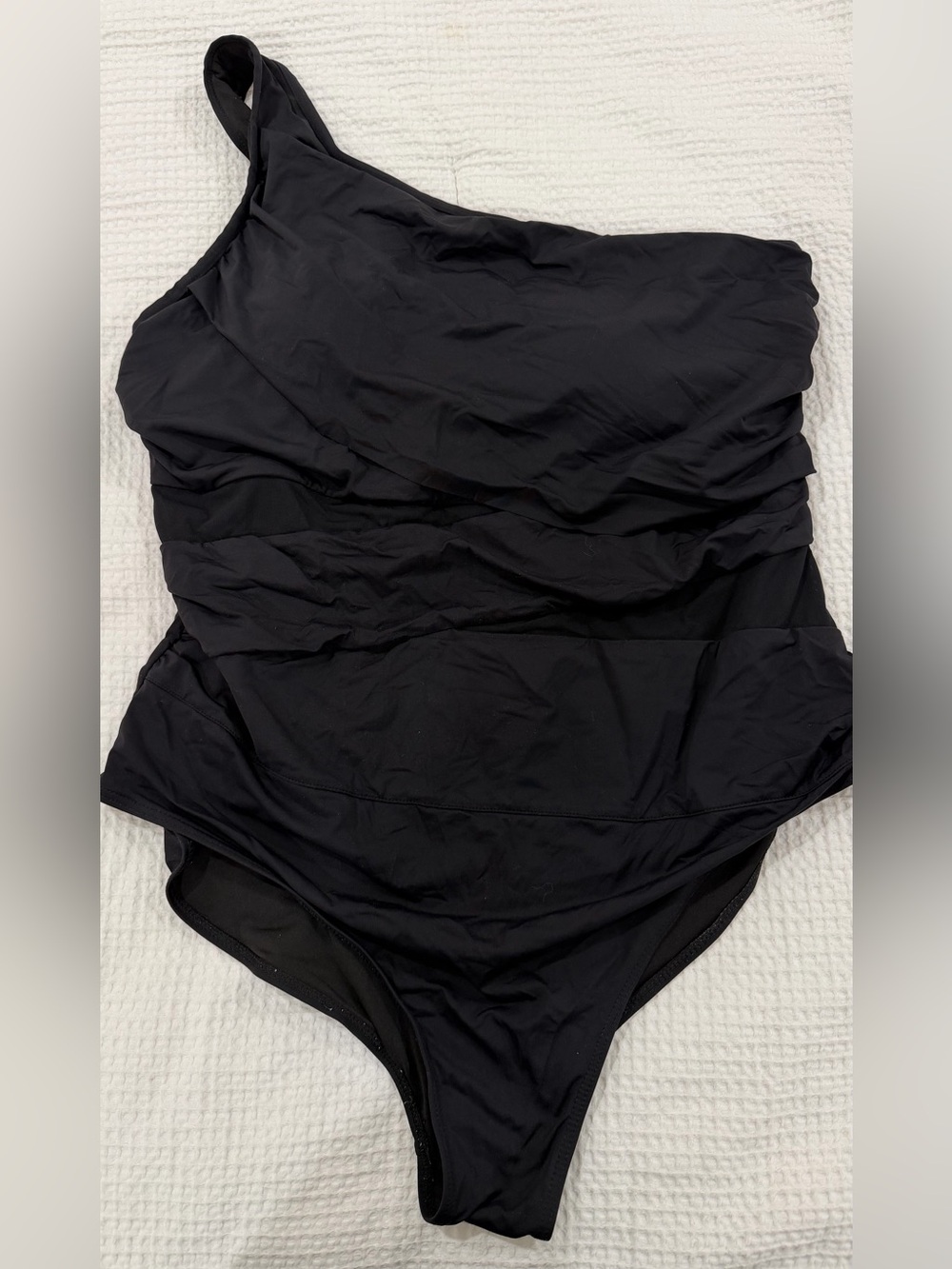 Aqua Eve - Classic One-Shoulder Black Swimsuit